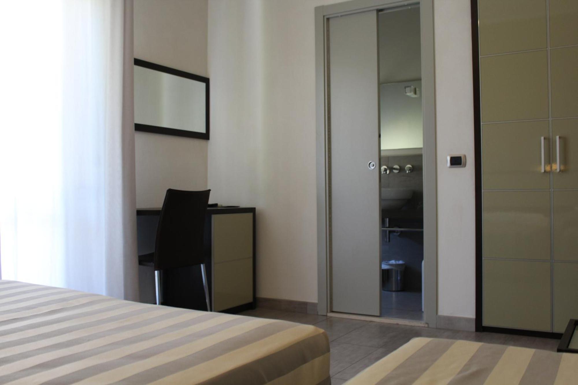 Hotel Rosenblatt Cervia Camera foto