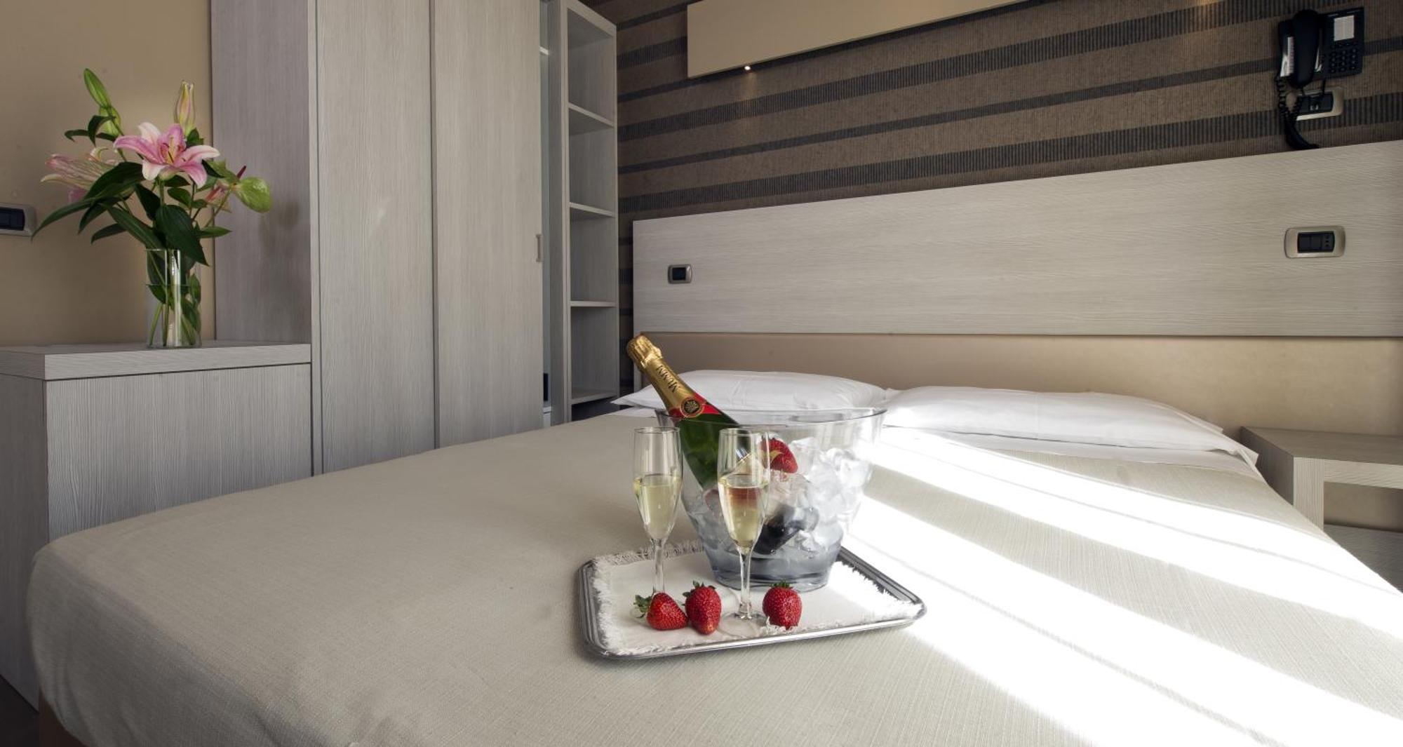Hotel Rosenblatt Cervia Camera foto