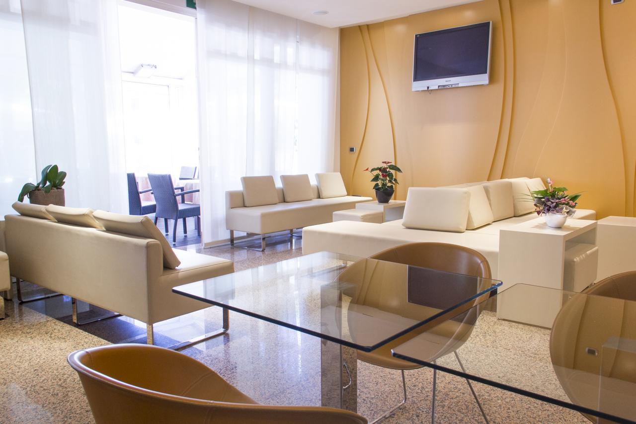 Hotel Rosenblatt Cervia Esterno foto