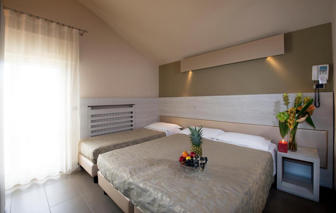 Hotel Rosenblatt Cervia Esterno foto